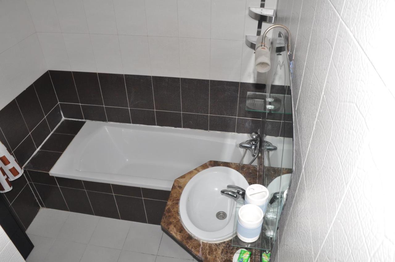 Val Fleuri Apartment With Balcony, Casablanca Exterior foto